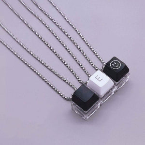 「Cyber Chic」Unzip メカニカル キーボード ネックレス