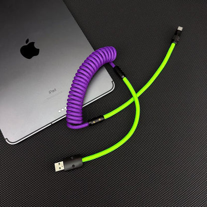 「カラーブロック チャビー」新春充電ケーブル