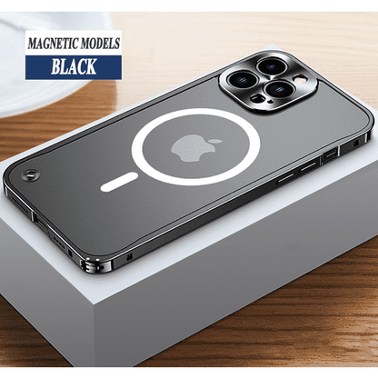 「Explorer」iPhone用割れないメタルケース