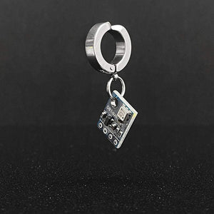 「Cyber Chic」サーキット サイバーパンク ピアス