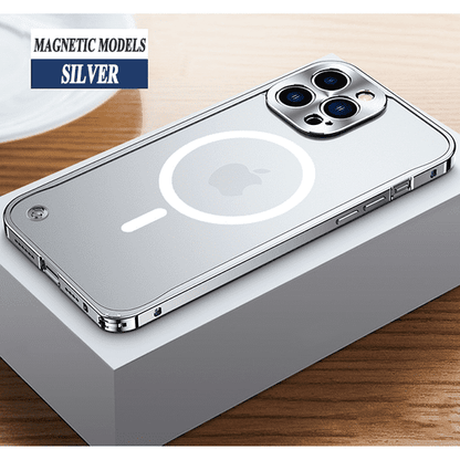 「Explorer」iPhone用割れないメタルケース