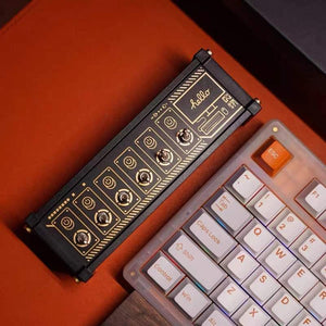 6つのUSB-Aポートを備えた「サイバー」USBソケット